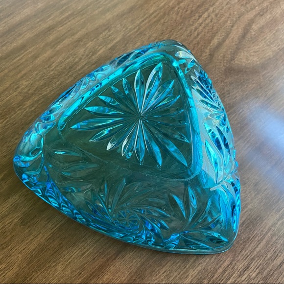 Vintage Aqua Glass Triangle Candy Dish - Hazel Atlas Pattern 6045 Stars Dish - Picture 5 of 7